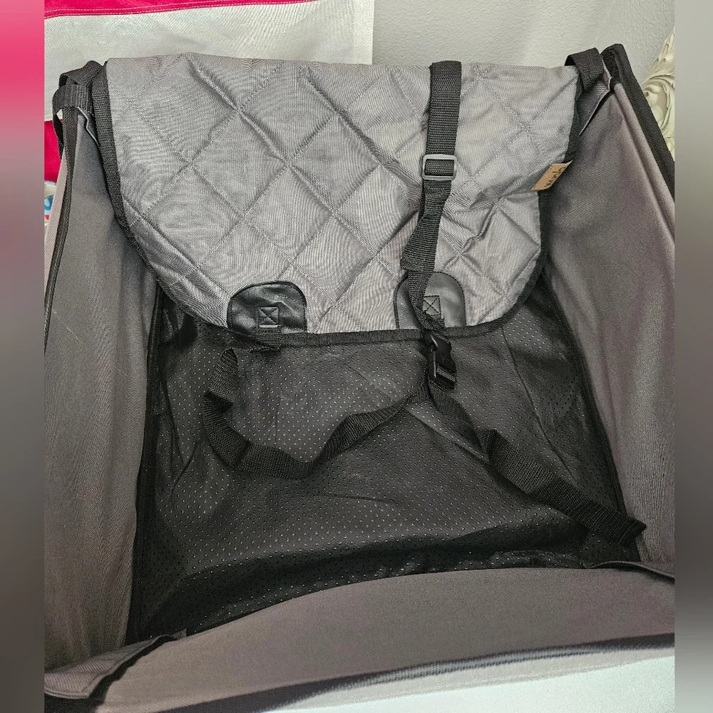 MED Wuglo Extra Stable‎ Dog Car Seat 4 Fastening Straps Waterproof for Med Dogs